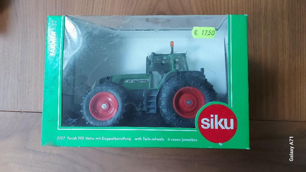 Siku 3257 Fendt 900 Vario met dubbellucht, Ophalen of Verzenden, Zo goed als nieuw, Tractor of Landbouw, SIKU