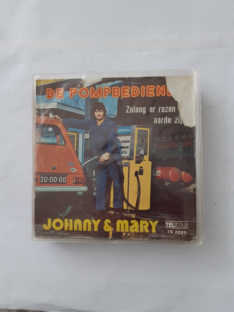 Johnny & Mary , de pompbediende  , single, Ophalen of Verzenden, Gebruikt, 12 inch, Levenslied of Smartlap