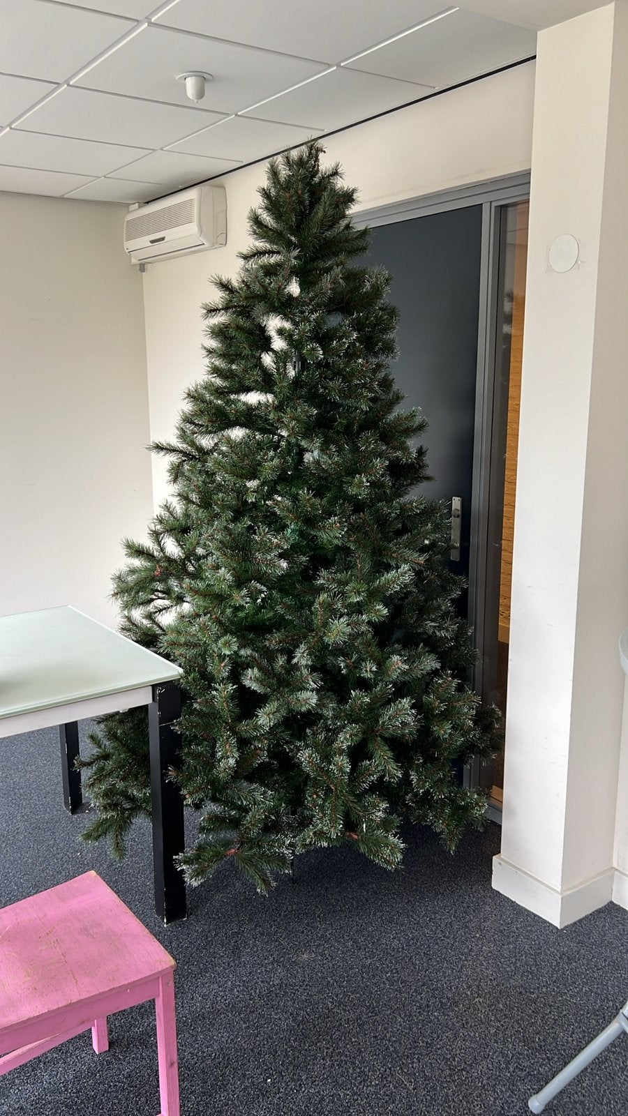 Kerstboom 2,20m hoog (met opbergbakken), Ophalen, Zo goed als nieuw