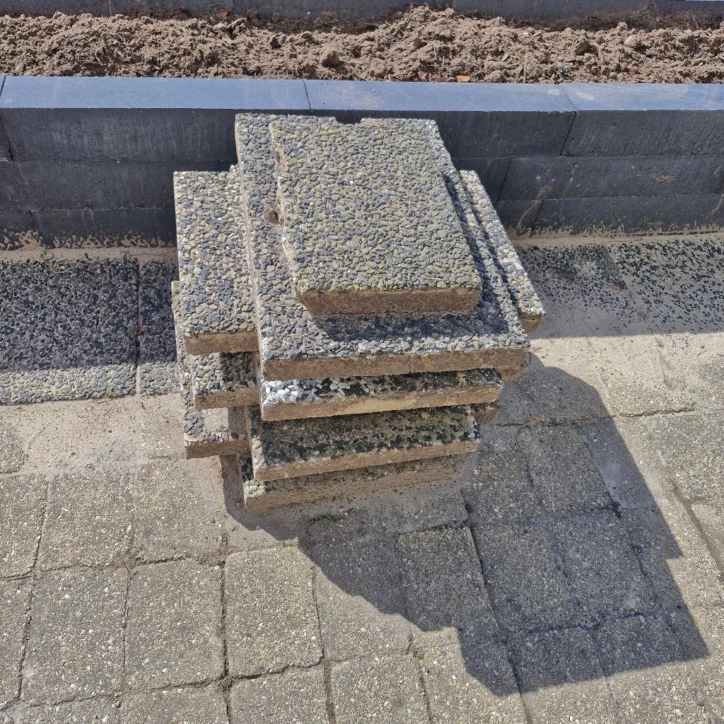 8 tuintegels gratis, Ophalen, Gebruikt