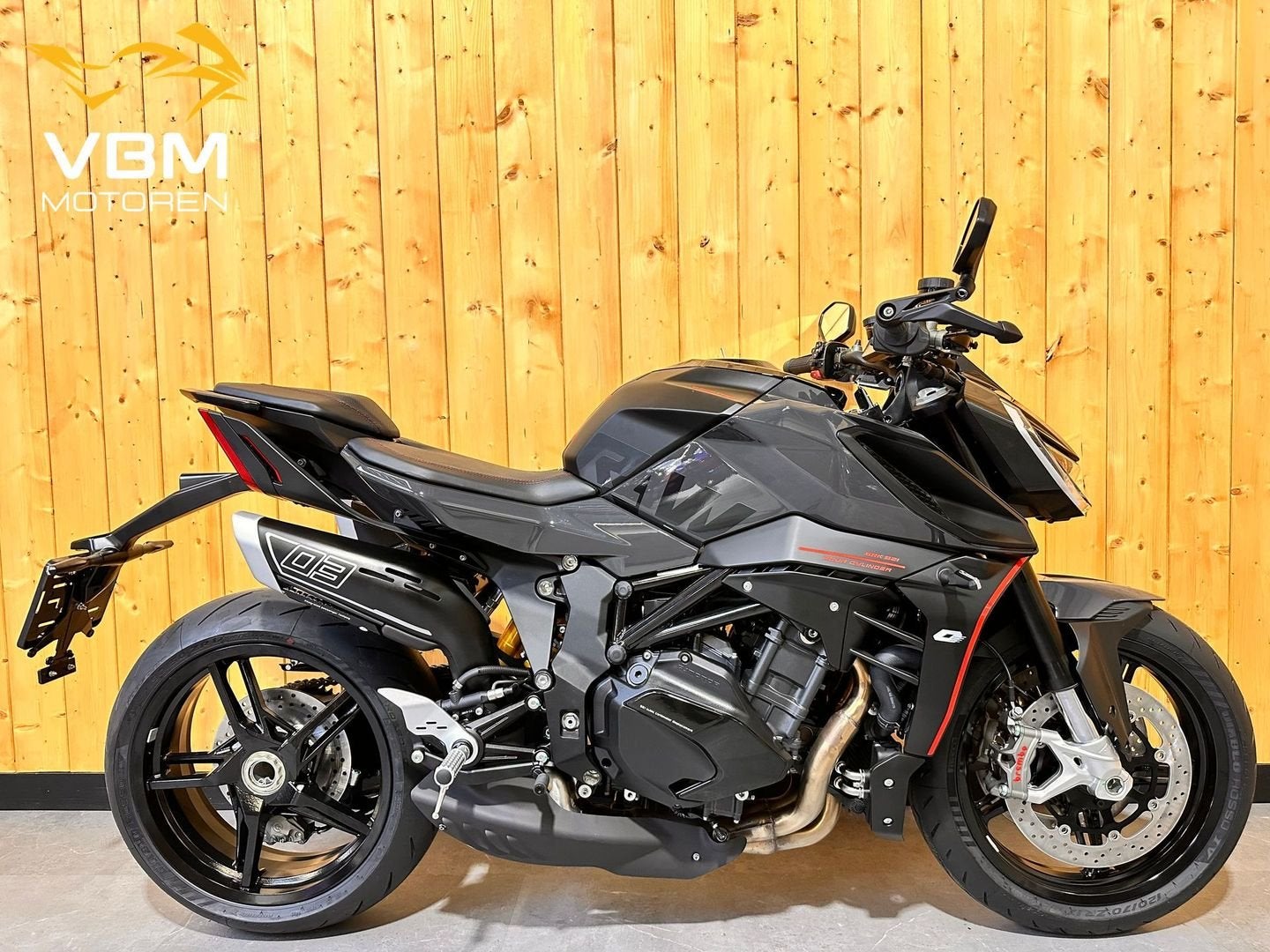 QJMotor SRK 921 SRK921 QJ Motor MV Agusta SRK-921 Quickshift, 4 cilinders, Motorrijbewijs A, Bedrijf, Meer dan 35 kW