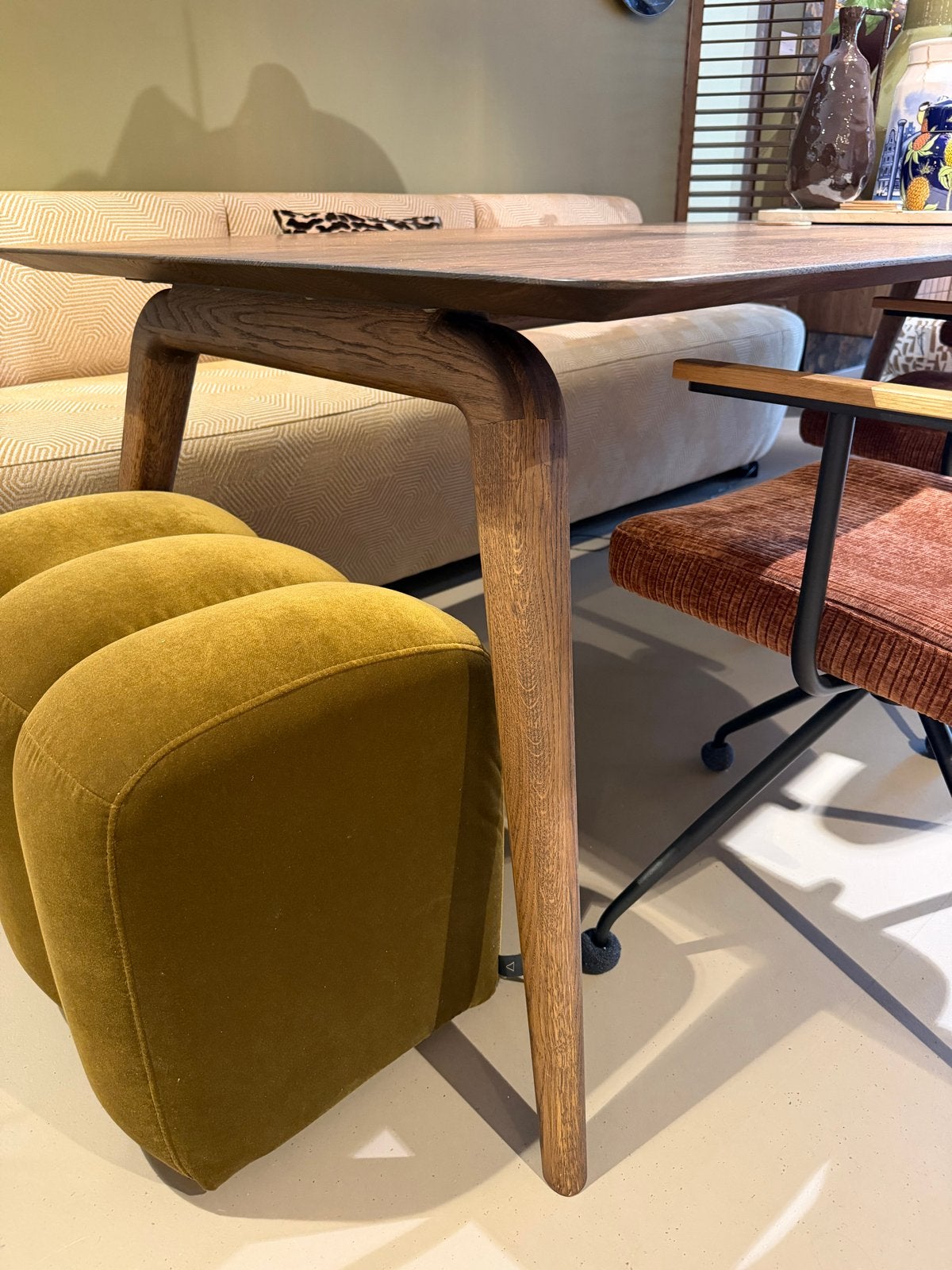 Tafel Pitcher Seuren Tafels 260 cm - zeeuws notenhout, Huis en Inrichting, Tafels | Eettafels, Nieuw, 50 tot 100 cm, 200 cm of meer