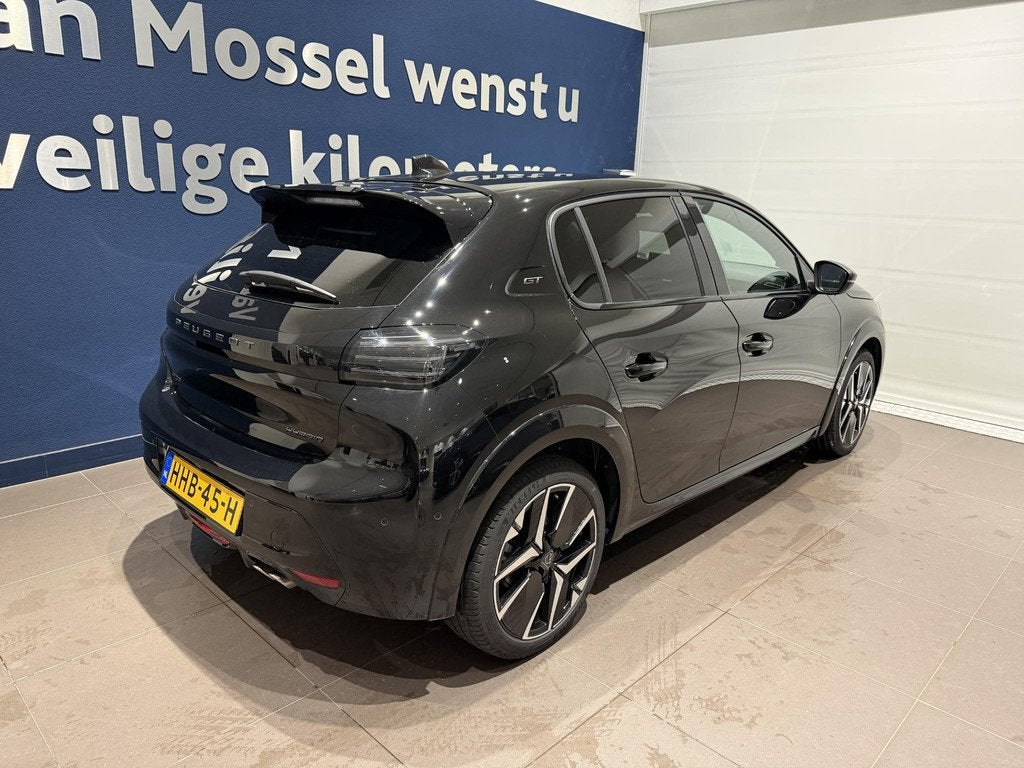 Peugeot 208 1.2 Hybrid 145 e-DCS6 GT | Automaat | Navigatie, 1203 kg, Gebruikt, 1199 cc, Leder en Stof