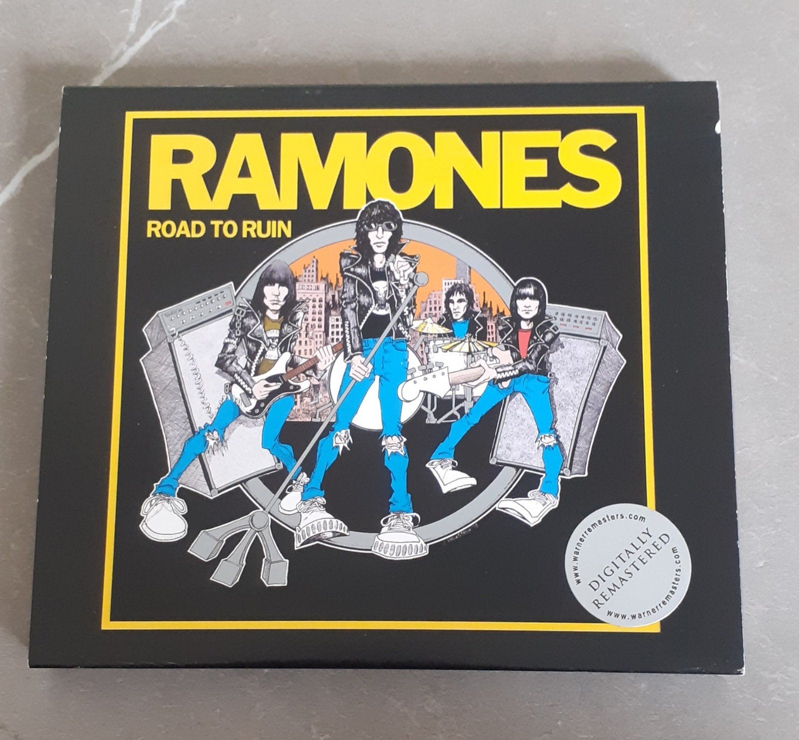 Ramones - Road to Ruin (1978) (Remasterd), Ophalen of Verzenden, Zo goed als nieuw