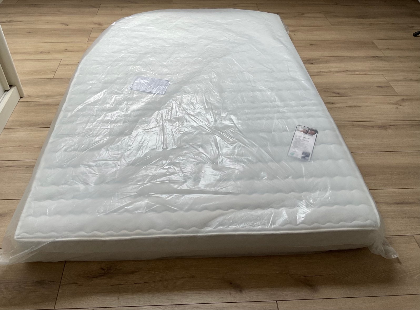 Nieuwe koudschuimmatras voor Fendt caravan. B134  L195, Ophalen, Nieuw