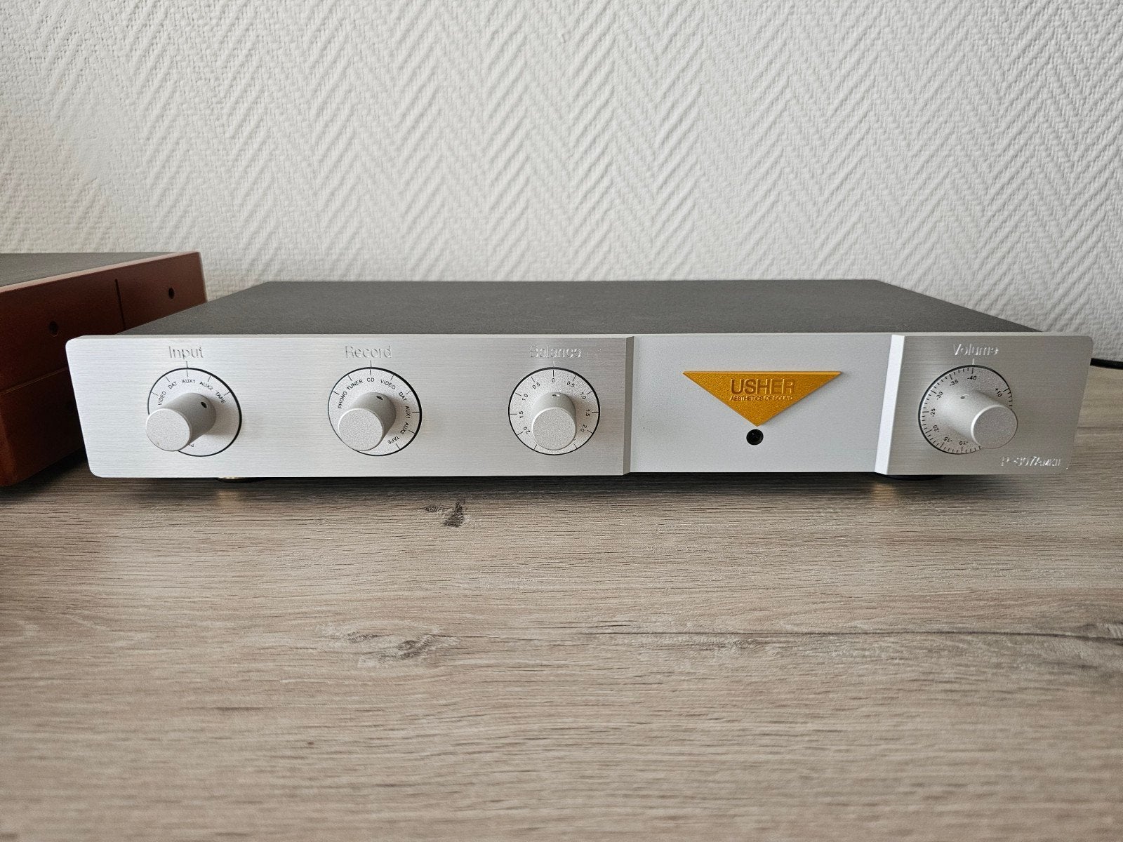 Usher P307 MKII voorversterker, Ophalen, Zo goed als nieuw, Overige merken
