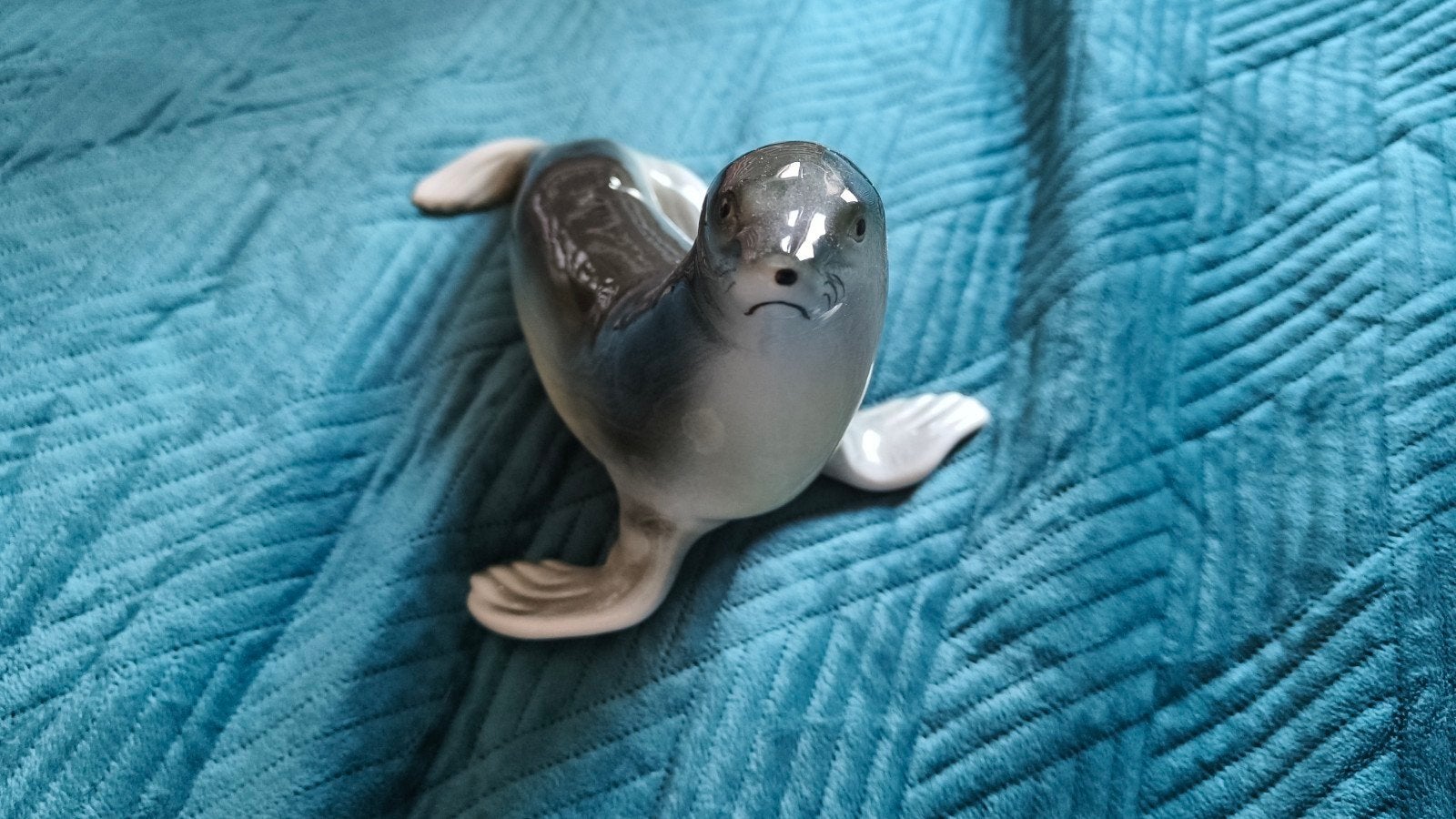 Prachtig porseleinen zeehond beeldje Royal Dux, Ophalen of Verzenden, Zo goed als nieuw, Dier