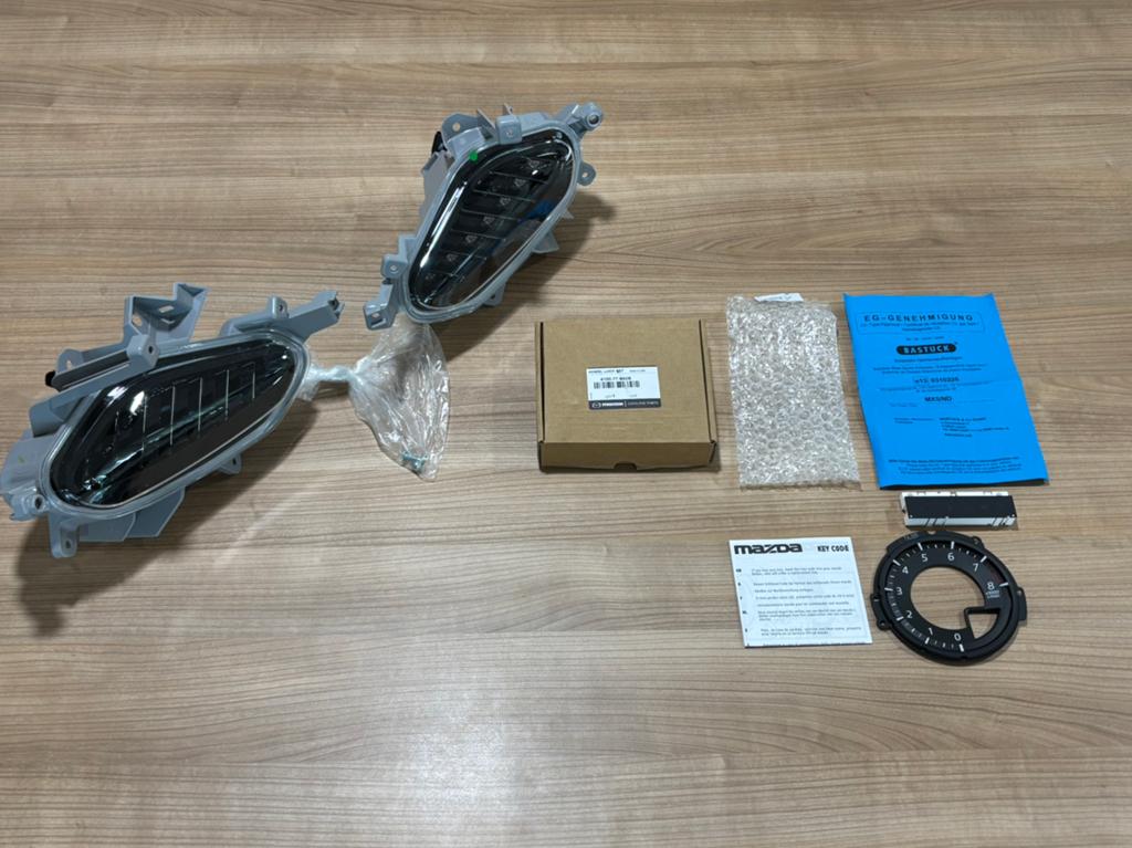 Mazda MX-5 mistlampen en toerentellerplaat, Ophalen