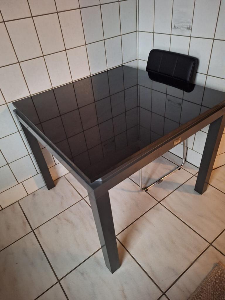 Marmeren tafel met ijzeren onderstel, Ophalen, Gebruikt, 100 tot 150 cm, Tot twee personen