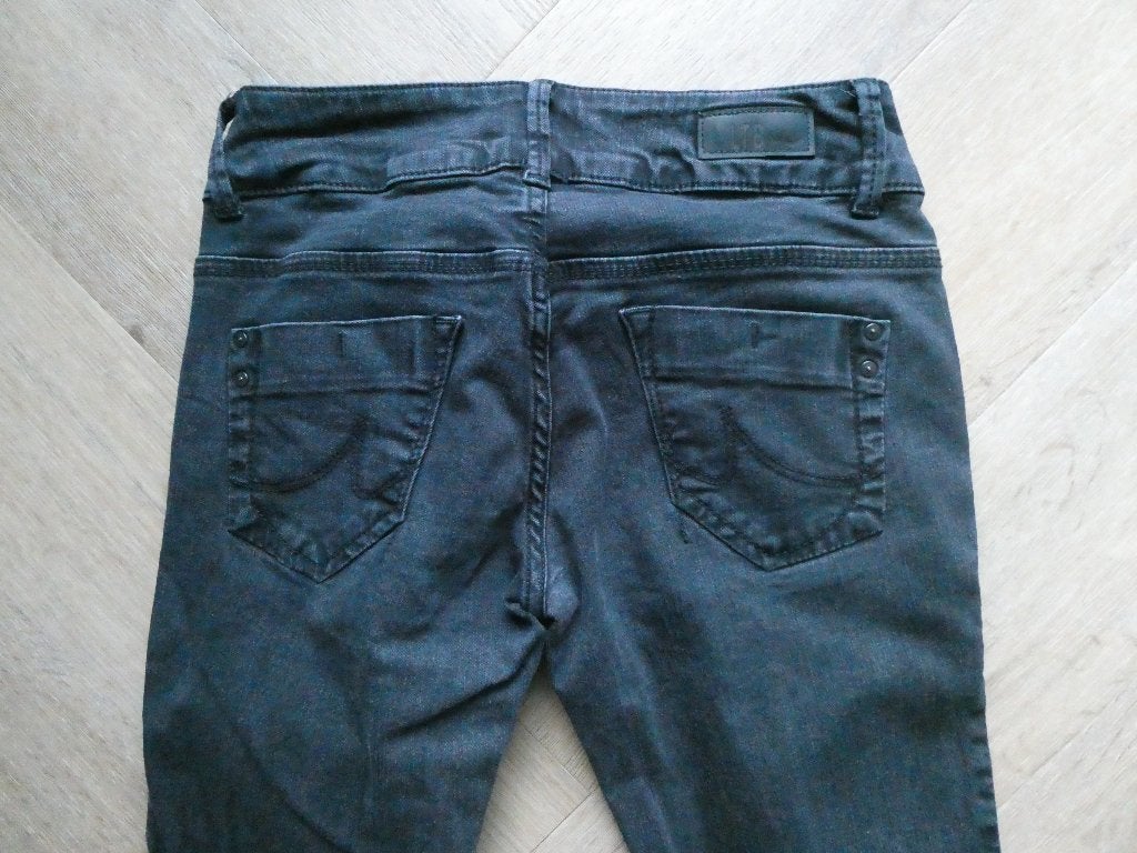 Mooie zwarte LTB Molly spijkerbroek maat 28-32, Zwart, Ophalen of Verzenden, Zo goed als nieuw, LTB