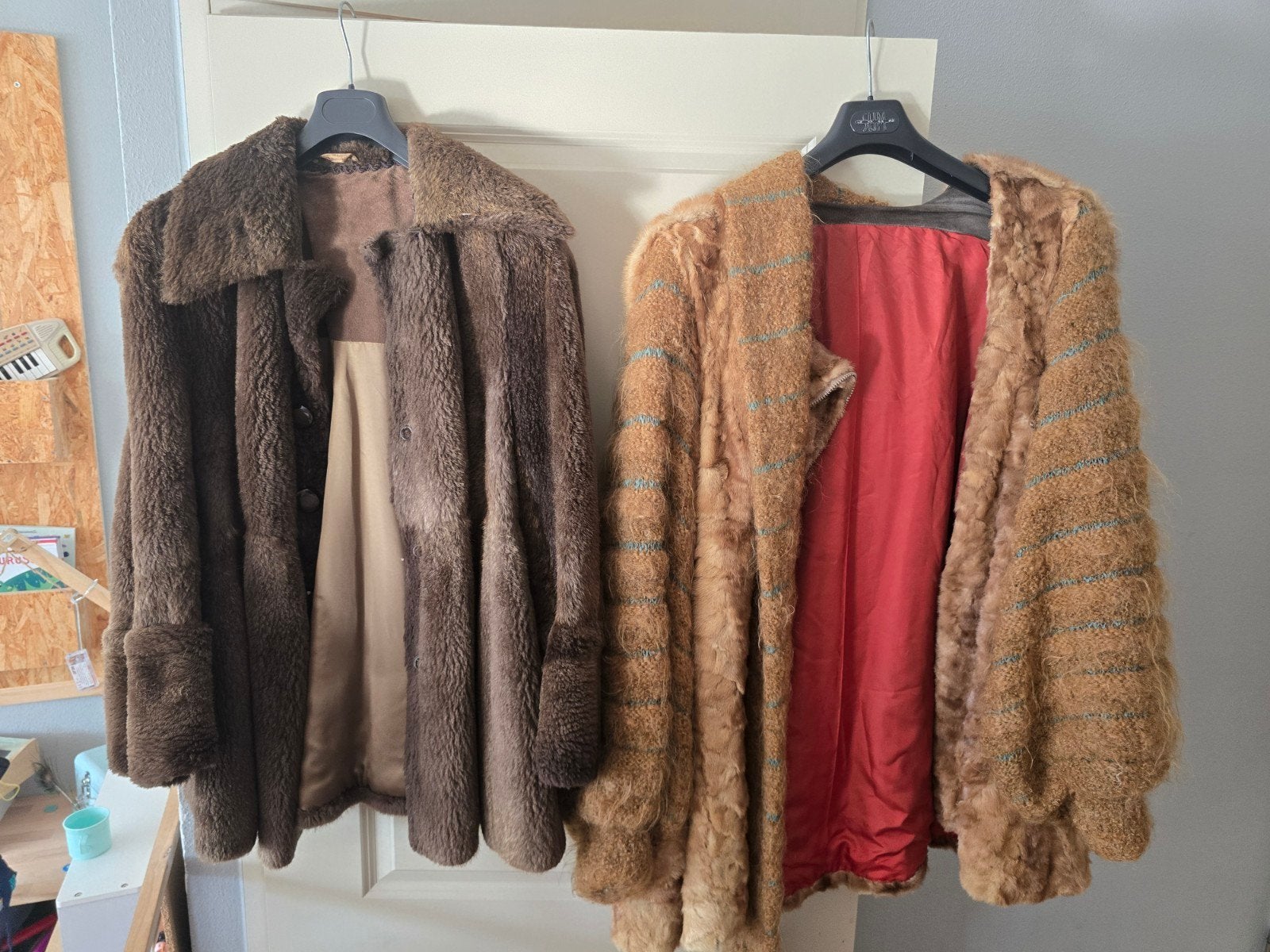 Twee prachtige vintage bontjassen - Echt bont, Ophalen of Verzenden, Gedragen, Maat 42/44 (L), Bruin