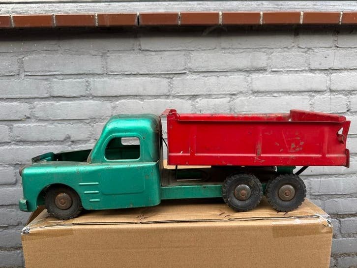 Vintage metal speelgoed kiepwagen - Groen/Rood, Antiek en Kunst, Ophalen