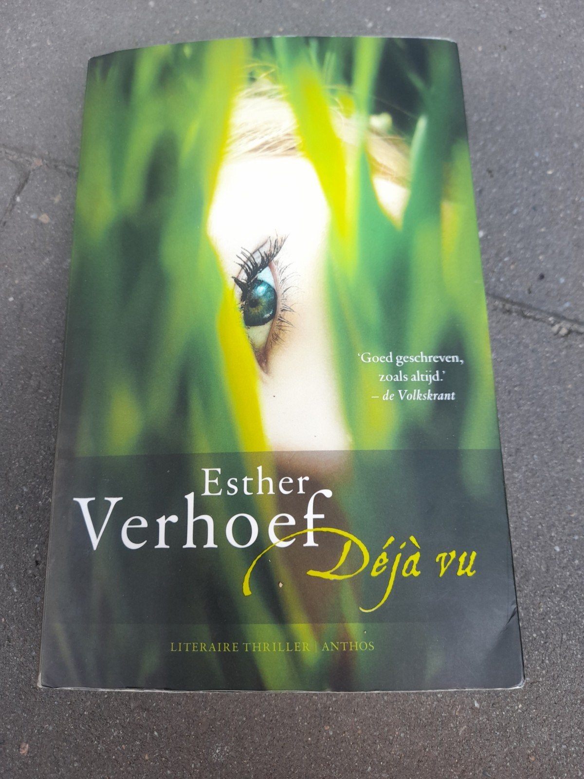 Esther Verhoef - Deja Vu, Ophalen of Verzenden, Zo goed als nieuw, Esther Verhoef, Nederland