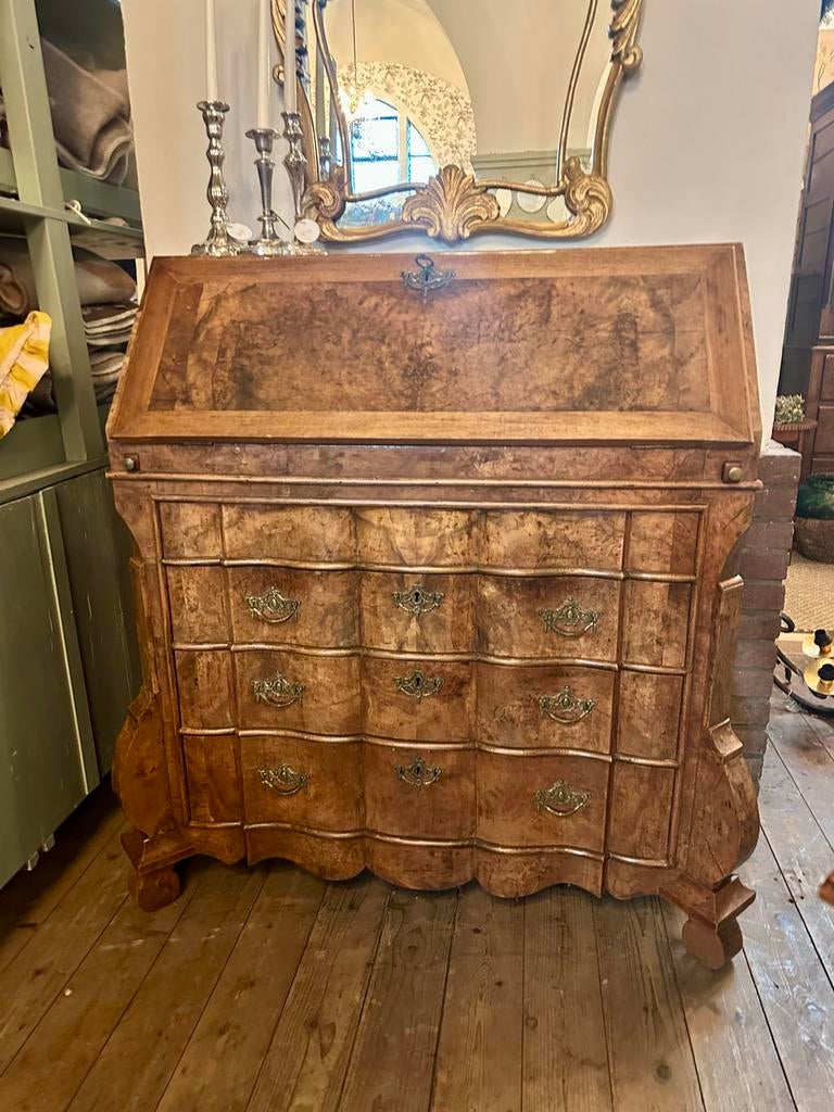 Rococo bureau notenhout engelse stijl landelijk brocante, Ophalen