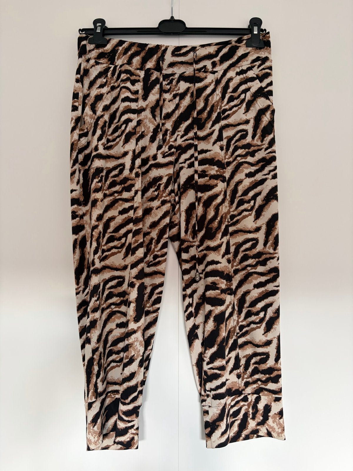 Magna Fashion travel Broek  - Zo goed als nieuw, Bruin, Maat 42/44 (L), Ophalen of Verzenden, Zo goed als nieuw
