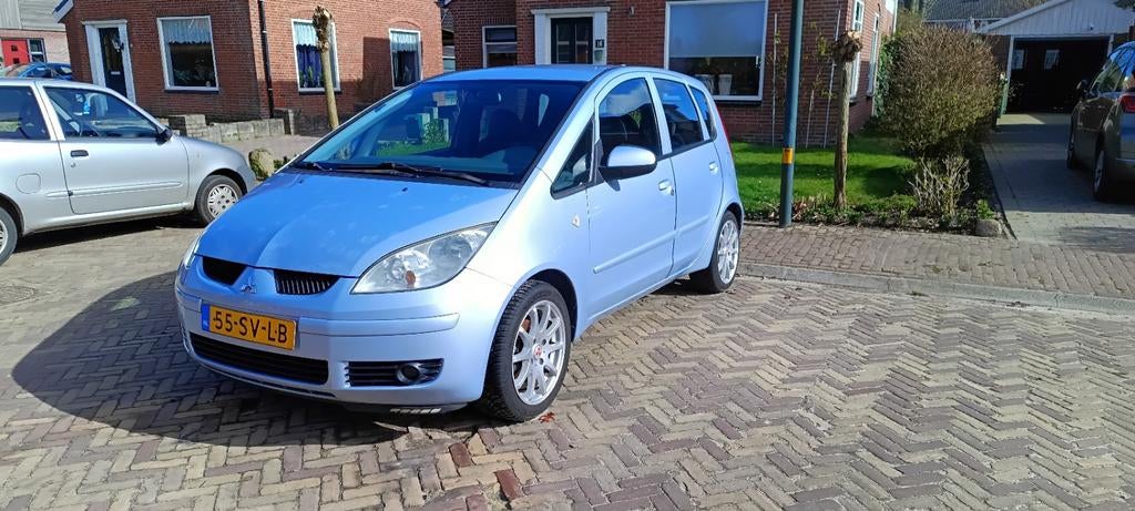 Mitsubishi Colt 1.5 Mivec 2006 Blauw 230500km apk nov 2026, Voorwielaandrijving, 40 €/maand, Zwart, 4 cilinders