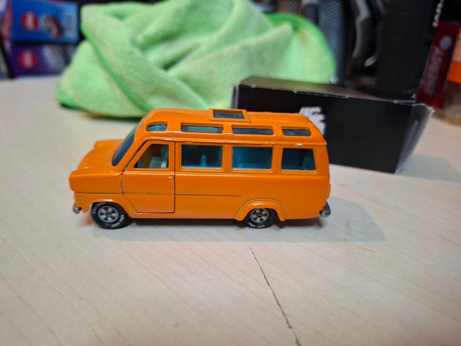 Siku Ford Transit Schoolbus - V 336 nieuw in doosje, Ophalen of Verzenden, Nieuw, Bus of Vrachtwagen, SIKU