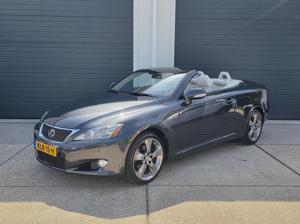 Lexus IS Cabriolet 250C |Dealer onderhouden |2 JAAR GARANTIE, Auto's, Lexus, Automaat, Achterwielaandrijving, Gebruikt, Beige