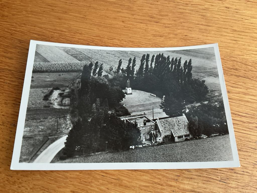 L64 Tubbergen Cafe Monument Dr. Schaepman, Ophalen of Verzenden, 1940 tot 1960, Drenthe