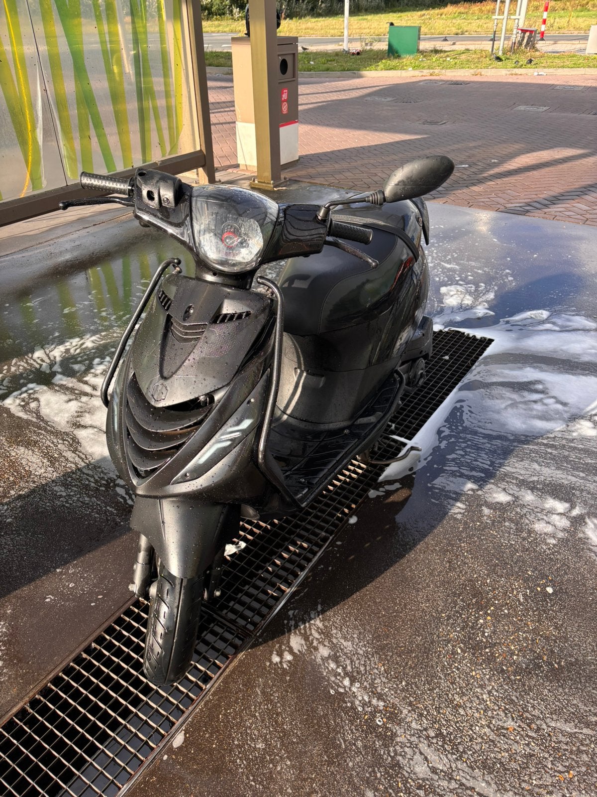 Piaggio zip 4t 2017, Fietsen en Brommers, Scooters | Piaggio, Ophalen, Zo goed als nieuw, Benzine, Zip