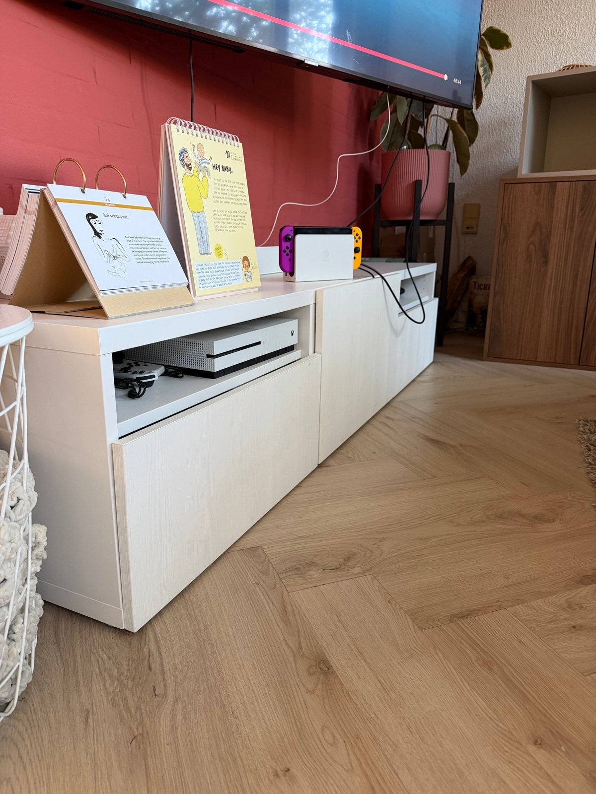 IKEA Besta tvmeubel, Ophalen, 150 tot 200 cm, Zo goed als nieuw, Minder dan 100 cm
