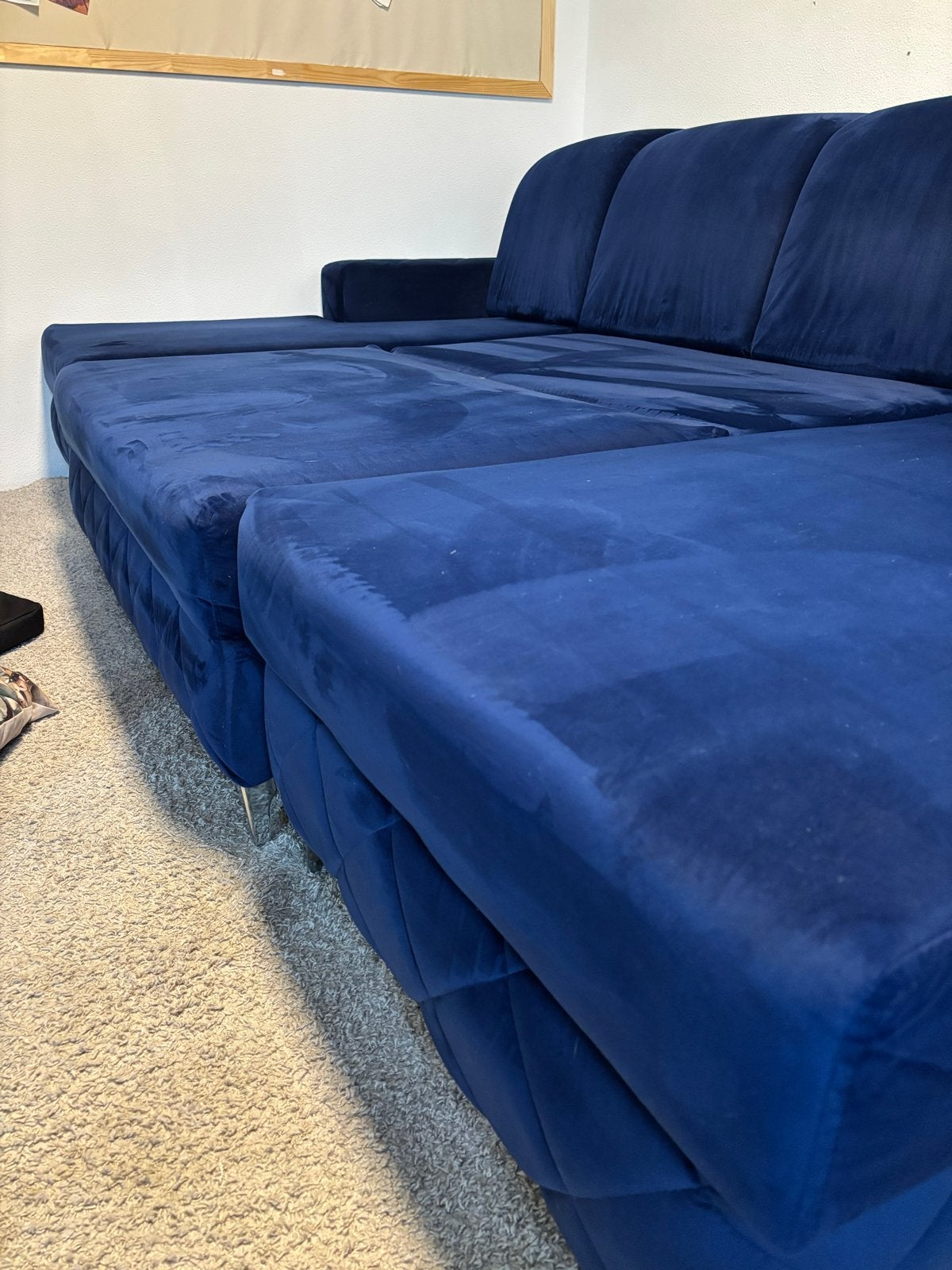 Foto 13 van Grote blauwe velours slaapbank met opbergruimte