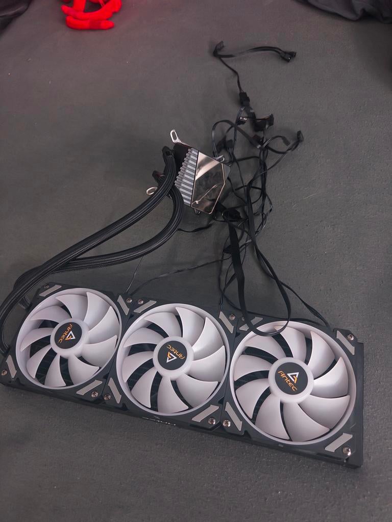 Antec AIO Waterkoeler, Computers en Software, Computerkoelers, Ophalen, Gebruikt, Waterkoeling