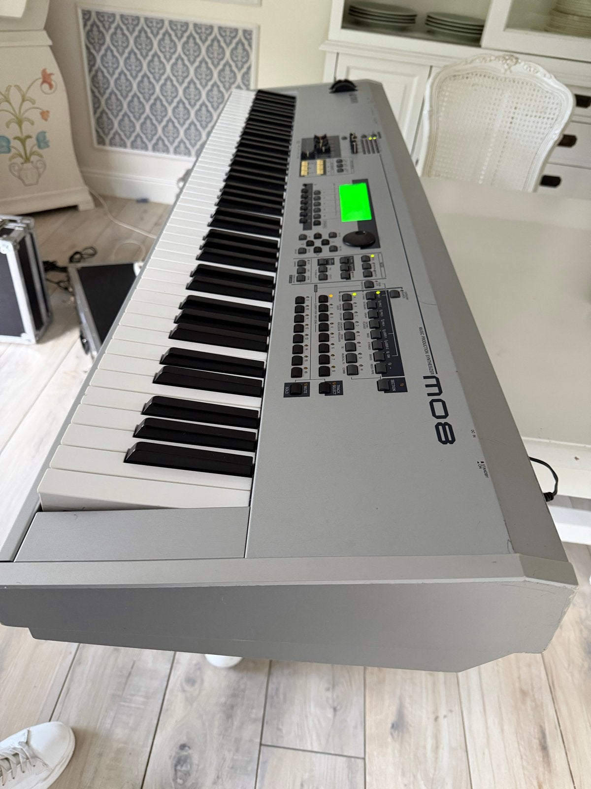 Yamaha MO8 Synthesizer Workstation  - 88 Gewogen Toetsen, Ophalen, Gebruikt, 88 toetsen, Yamaha
