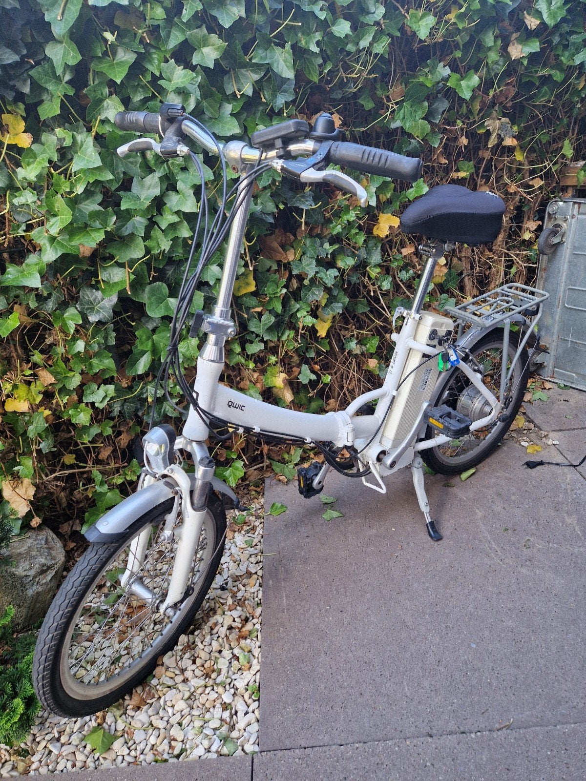 2 identieke Qwic el. vouwfietsen., Ophalen, Gebruikt, 16 tot 18 inch