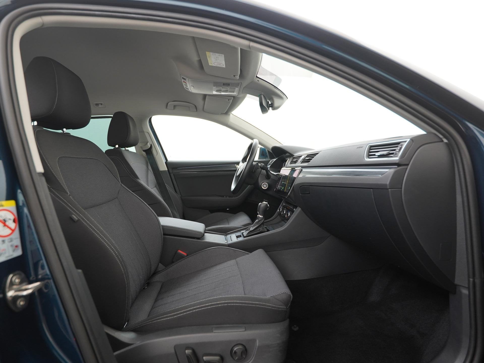 Skoda Superb Combi 1.4 TSI iV Style | Trekhaak | Columbus Na, Auto's, Stof, Gebruikt, Blauw, Hybride Elektrisch/Benzine