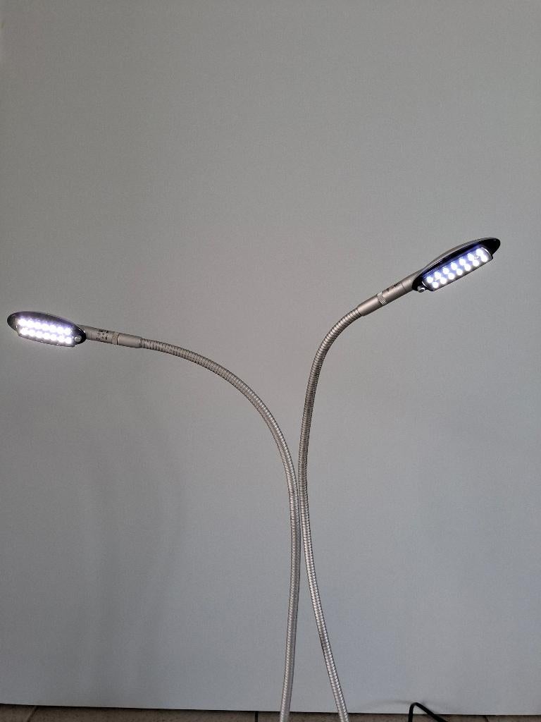 Bedleeslampjes  of voor een klein bureautje, Ophalen, Nieuw, Metaal, Modern