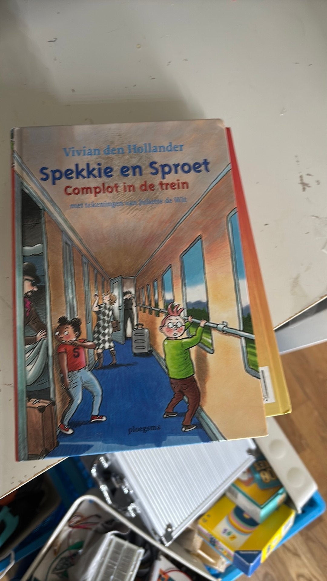 Spekkie en Sproet: Complot in de trein, Verzenden, Gelezen, Fictie