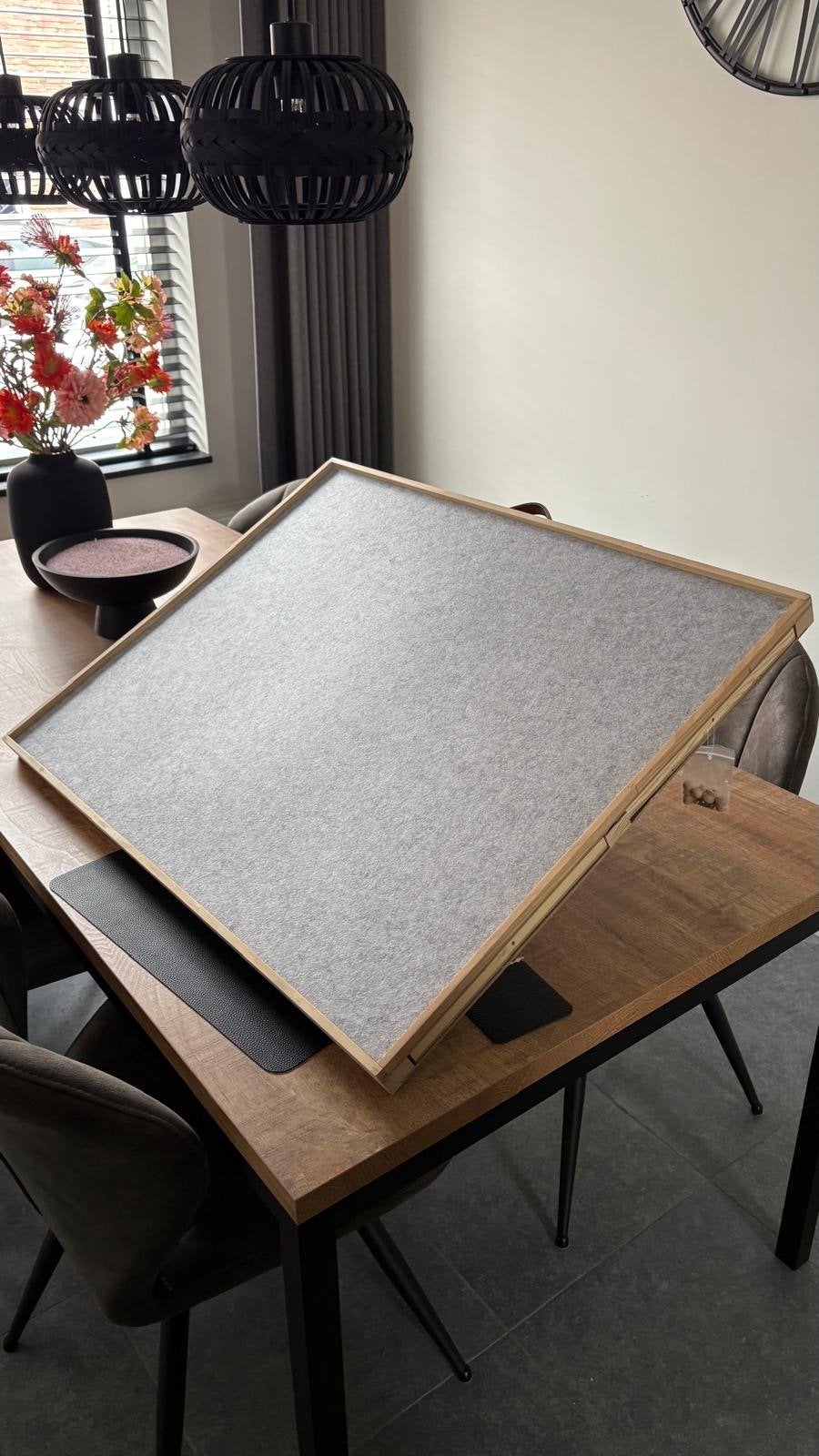 Verstelbaar Puzzelbord voor 1500 stukjes, Ophalen, 500 t/m 1500 stukjes, Zo goed als nieuw, Legpuzzel