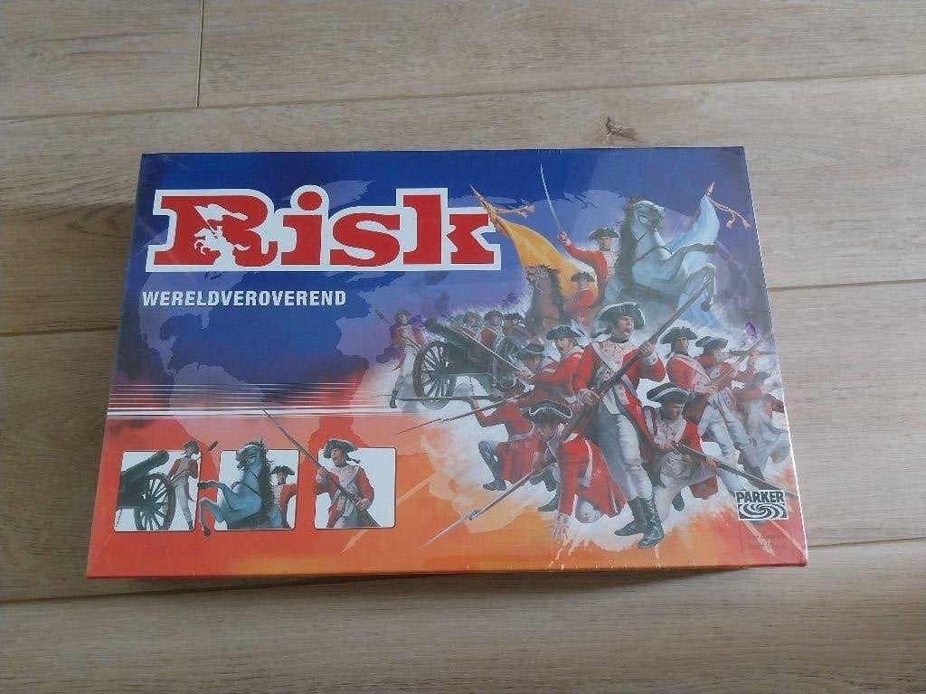 RISK   * nieuw *, Hobby en Vrije tijd, Vijf spelers of meer, Ophalen of Verzenden, Nieuw, Hasbro