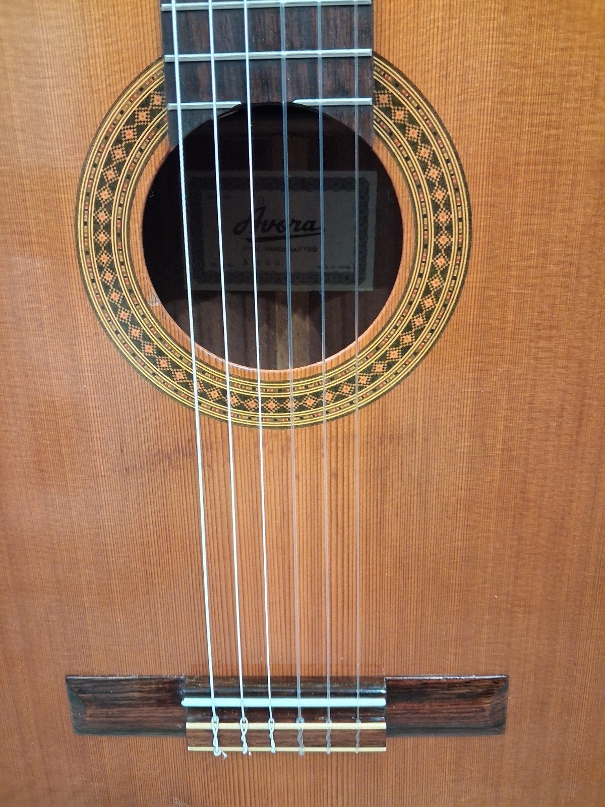 Foto 6 van Vintage Japanse Avora A550 klassieke gitaar 1970 topstaat.