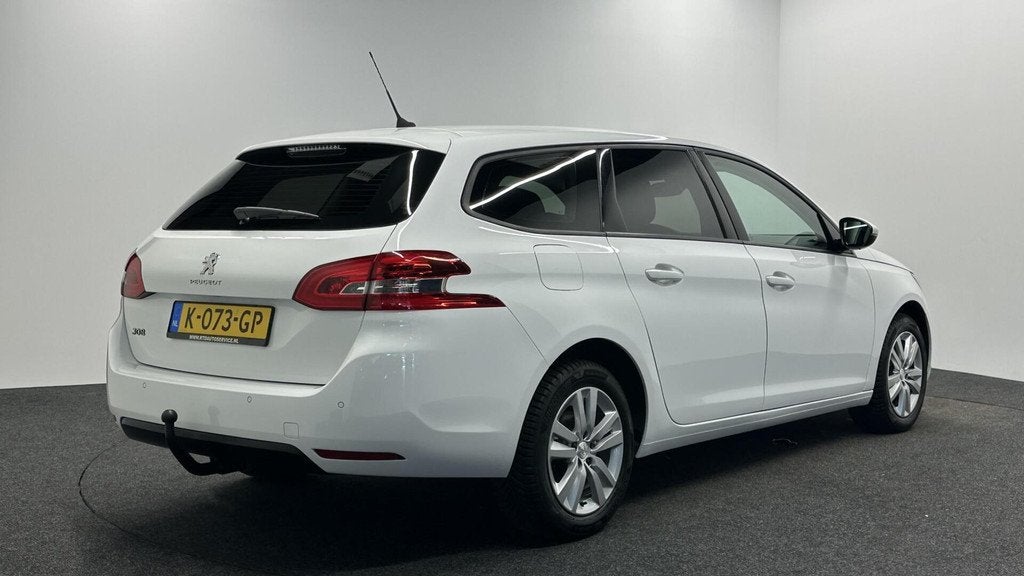 Peugeot 308 SW 1.2 PureTech Active Pack TREKHAAK NACI LM CAR, Auto's, Peugeot, Voorwielaandrijving, Stof, Gebruikt, 1199 cc