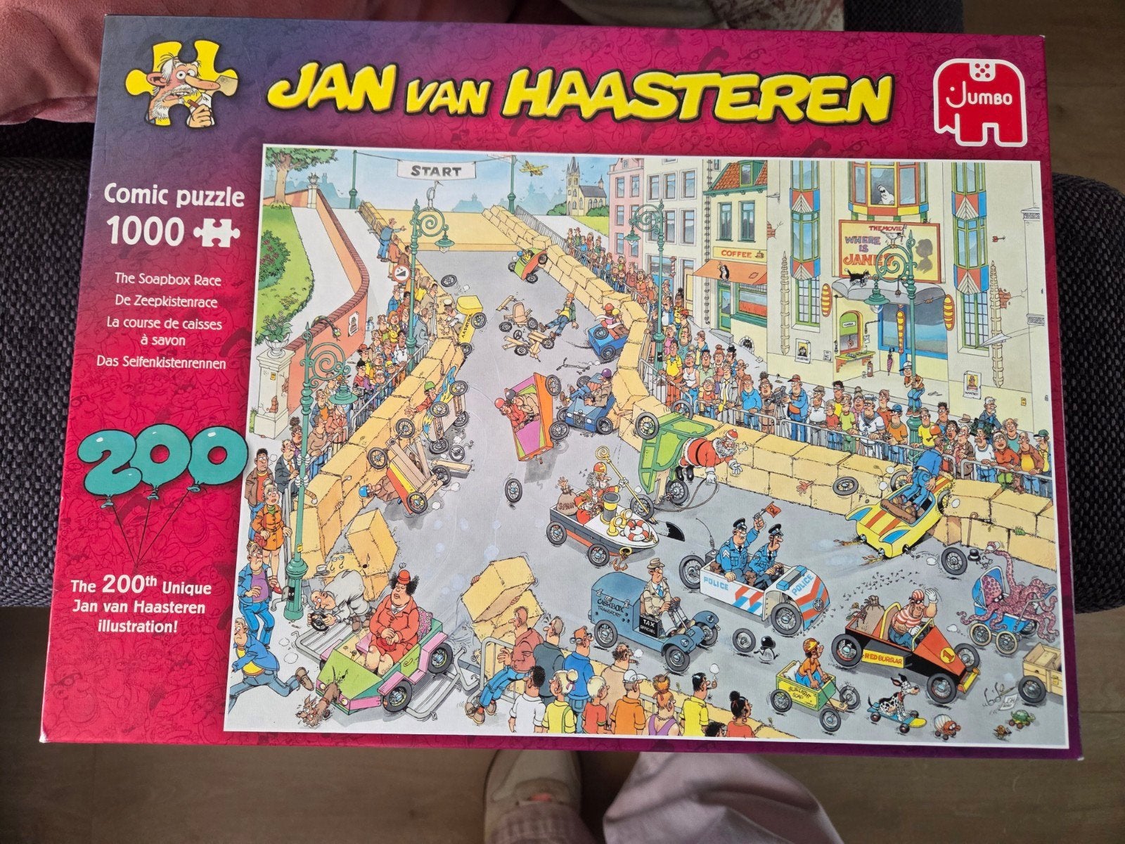 Jan van Haasteren De Zeepkistenrace 1000 stukjes, Ophalen, 500 t/m 1500 stukjes, Zo goed als nieuw, Legpuzzel