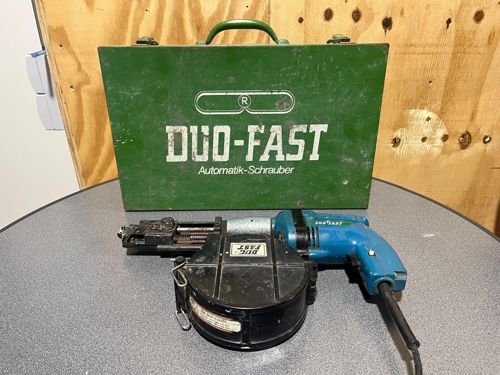 Duo-Fast bandschroefmachine met koffer, Ophalen of Verzenden, Gebruikt, Schroevendraaier, Overige merken