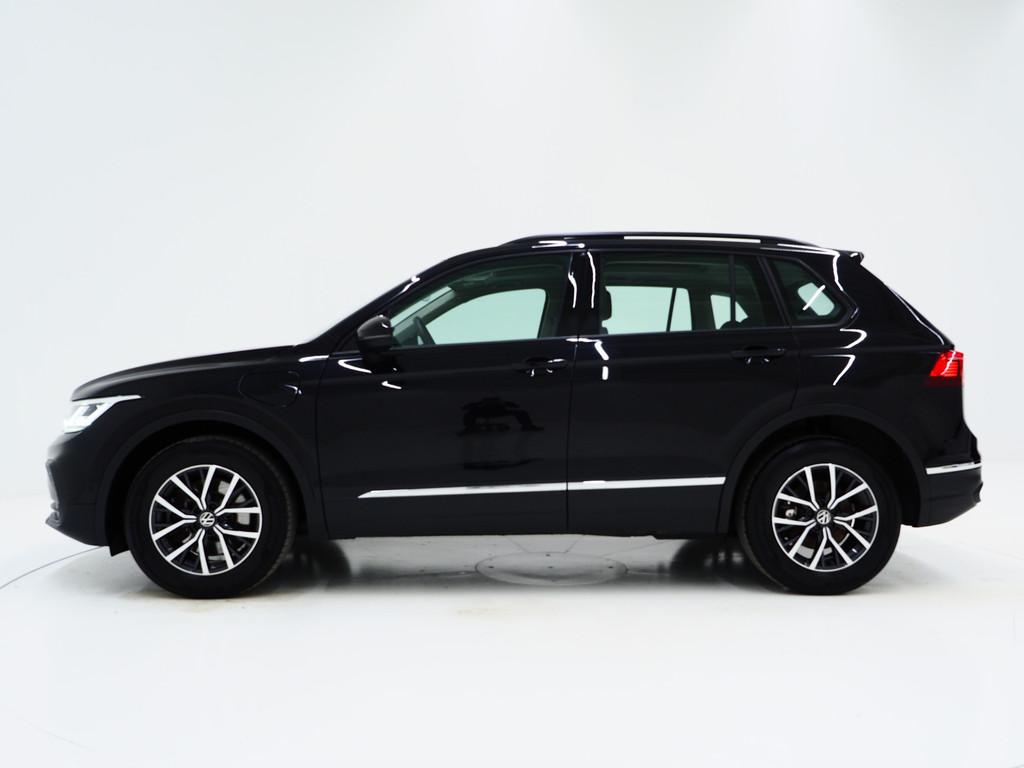 Volkswagen Tiguan 1.4 TSI eHybrid Elegance | Panoramadak | A, 1716 kg, Stof, Gebruikt, 4 cilinders