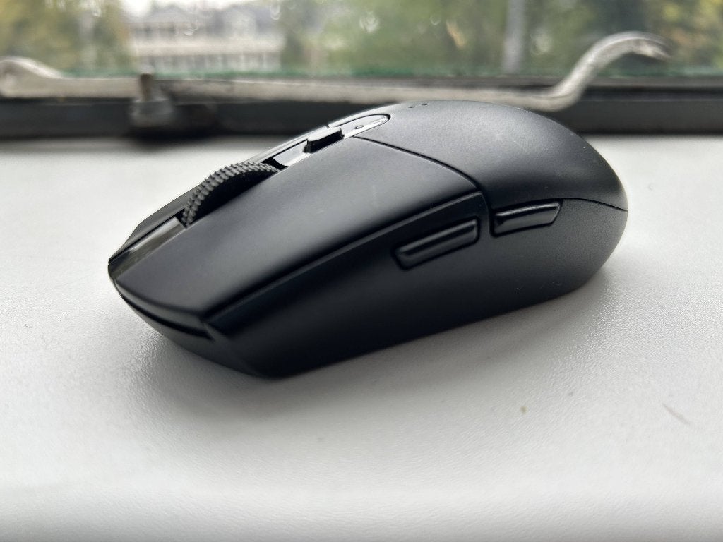Logitech G305