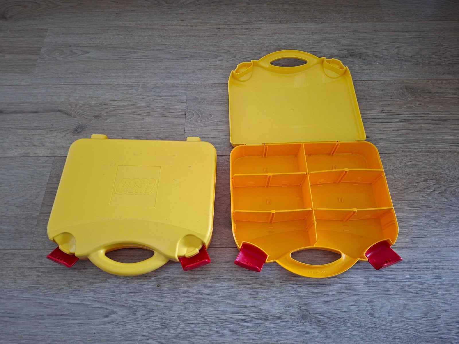 Lego opbergkoffer geel met vakjes, Ophalen, Gebruikt, Overige merken