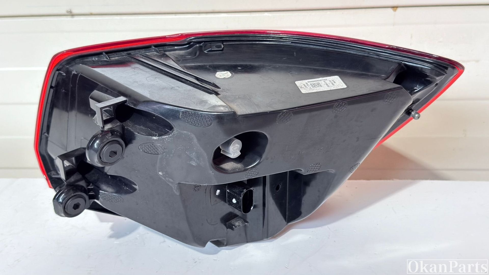 Audi Q2 81A LED linker achterlicht links 81A945091B, Auto-onderdelen, Gebruikt, AUDI AG, Auto-Union-Strasse 1
85045  Ingolstadt, DE