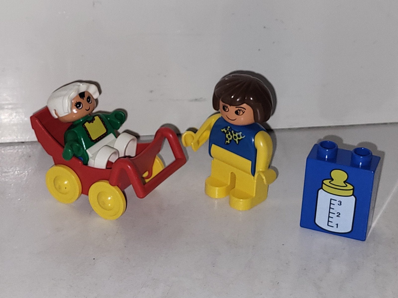 Duplo poppetjes moeder en baby met kinderwagen, Gebruikt, Ophalen of Verzenden, Duplo, Duplo