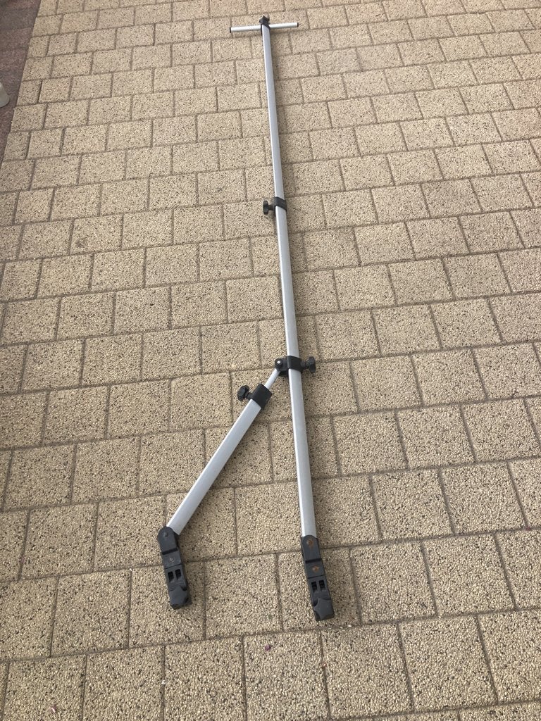 Te Koop Feeder steun uit trekbaar tot 2 mt. 25 mm poten, Watersport en Boten, Hengelsport | Witvissen, Ophalen, Zo goed als nieuw