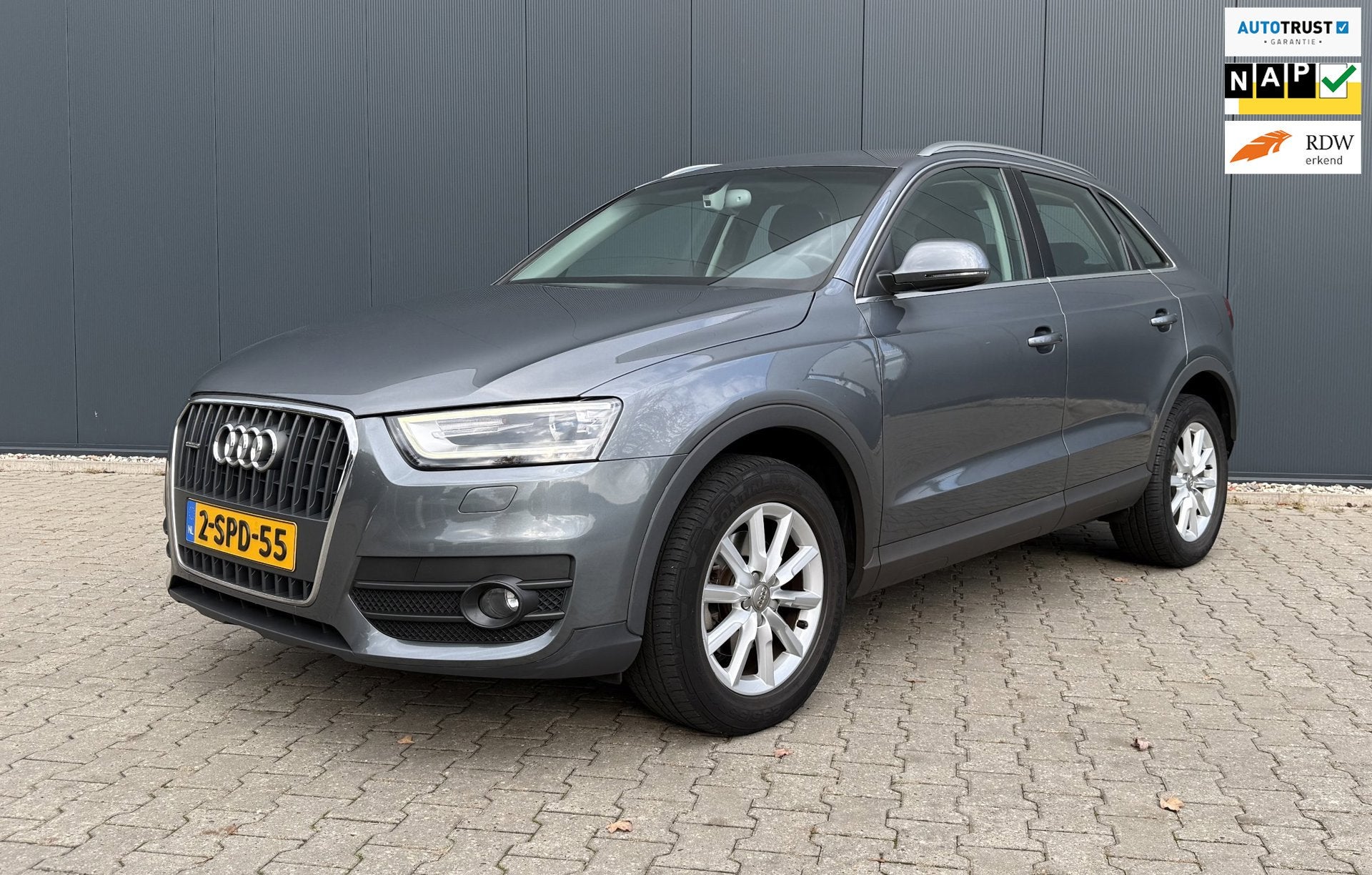 Audi Q3 2.0 TFSI quattro Business Edition Navi PDC Clima NAP, Auto's, Euro 5, Stof, Gebruikt, Zwart