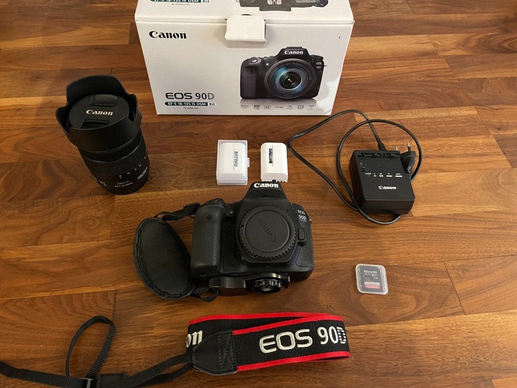 Canon EOS 90D  18 135 mm  50mm 1.8, Ophalen of Verzenden, Zo goed als nieuw, Canon, Geen optische zoom