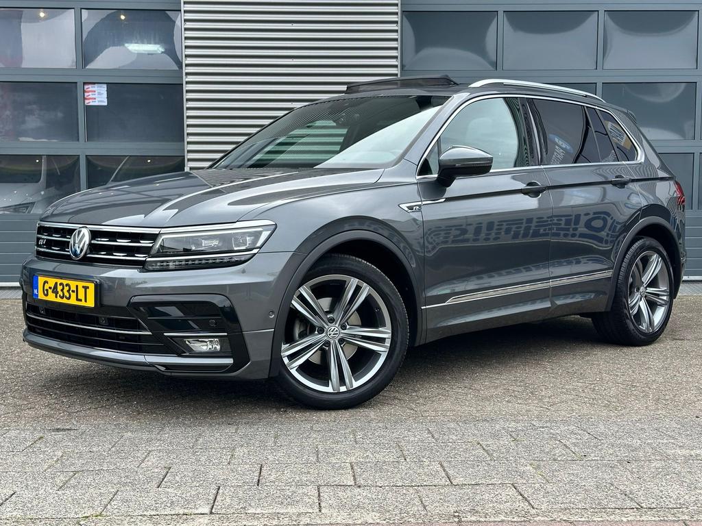 Volkswagen Tiguan 1.5 DSG R-LINE PANO APPLE CARPLAY ACC, Auto's, Volkswagen, 4 cilinders, 75 €/maand, Particulier, 750 kg