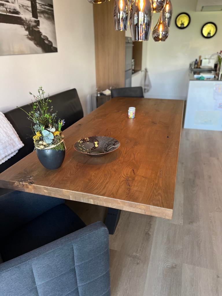 Robuuste eiken eettafel met stalen spinonderstel, Huis en Inrichting, Tafels | Eettafels, Gebruikt, 100 tot 150 cm, Eikenhout
