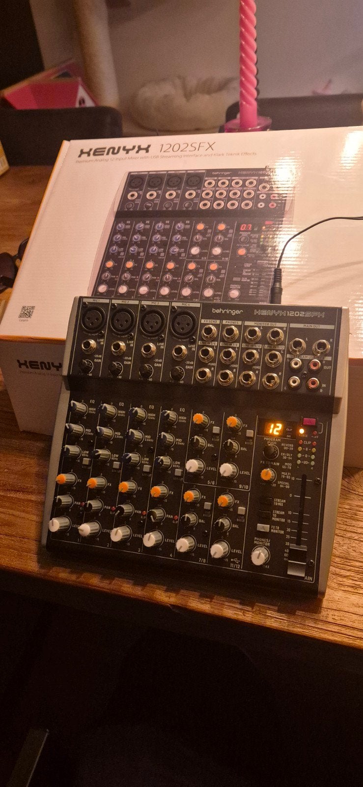 Behringer Xenyx 1202SFX mixer/interface bijna nooit gebruikt, Ophalen, Zo goed als nieuw, 5 tot 10 kanalen, Microfooningang