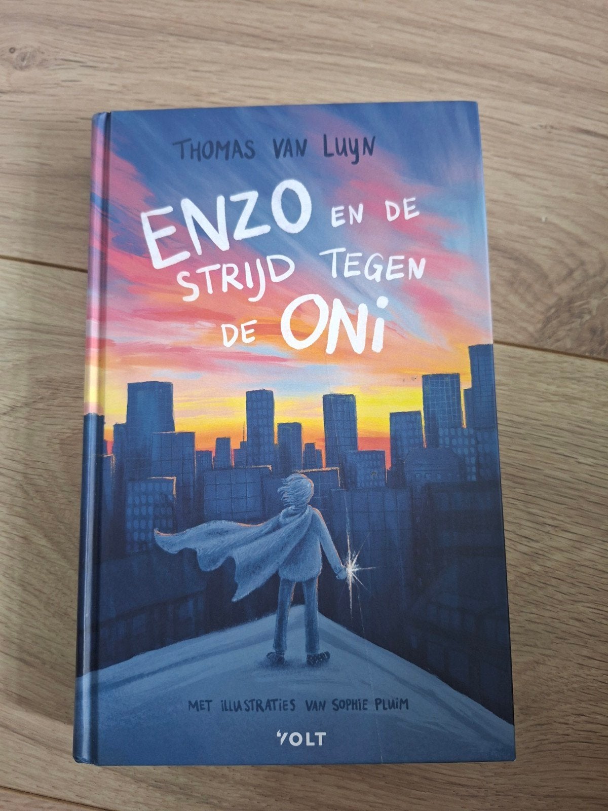 Enzo en de Strijd Tegen de Oni - Thomas van Luyn, Ophalen, Zo goed als nieuw, Thomas van Luyn, Fictie